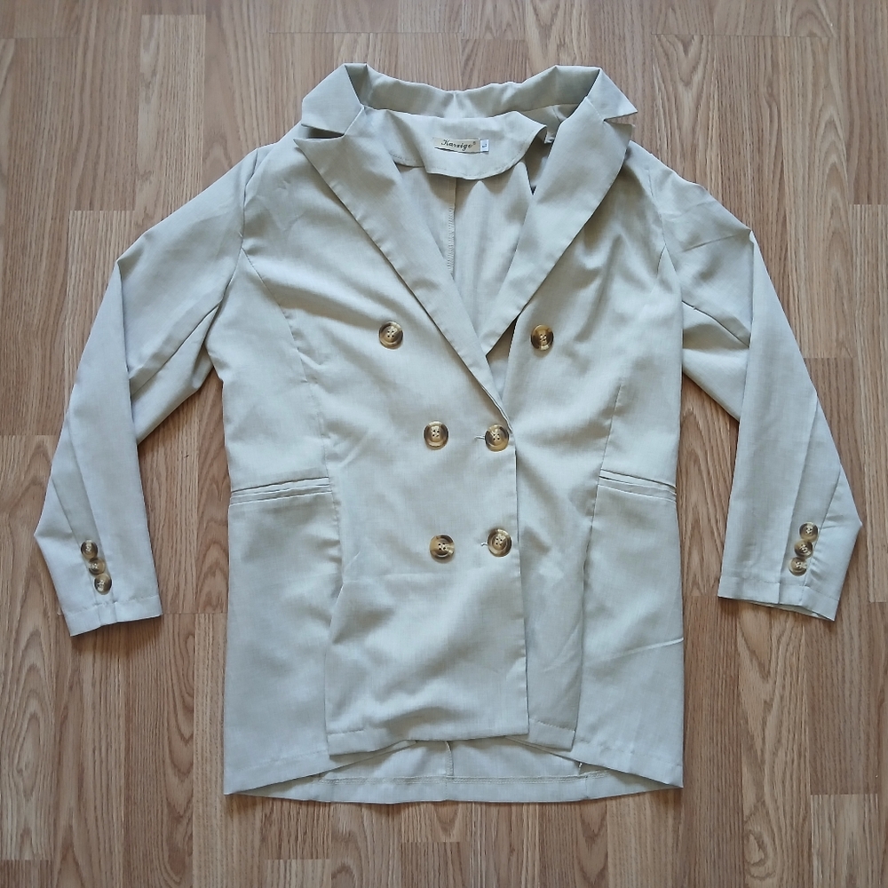 Karxige Women's Cream Coat